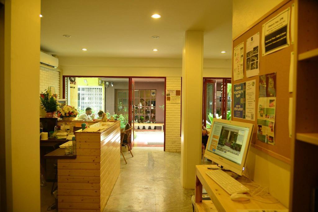 Panpan Hostel Bangkok Ngoại thất bức ảnh