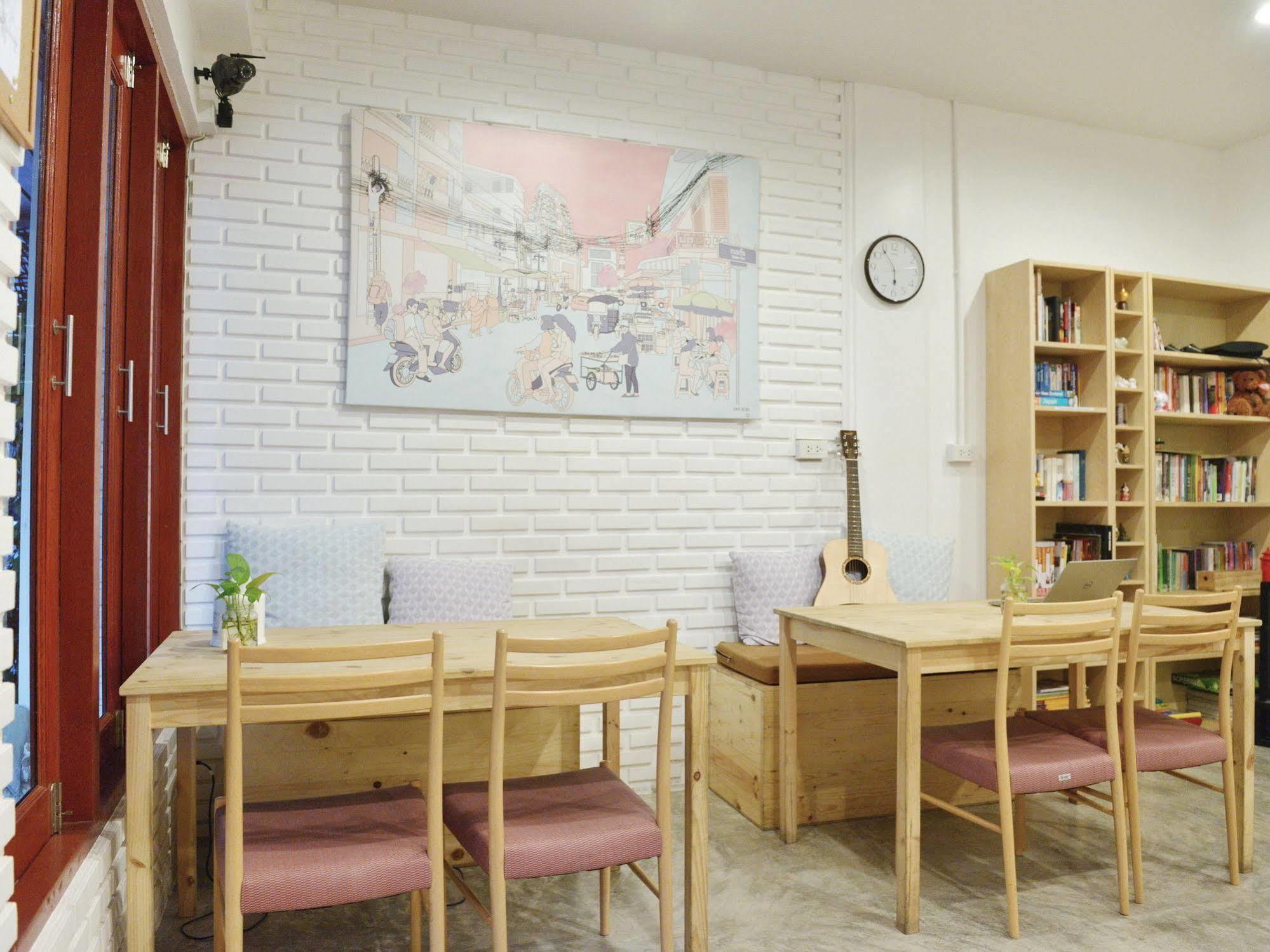 Panpan Hostel Bangkok Ngoại thất bức ảnh