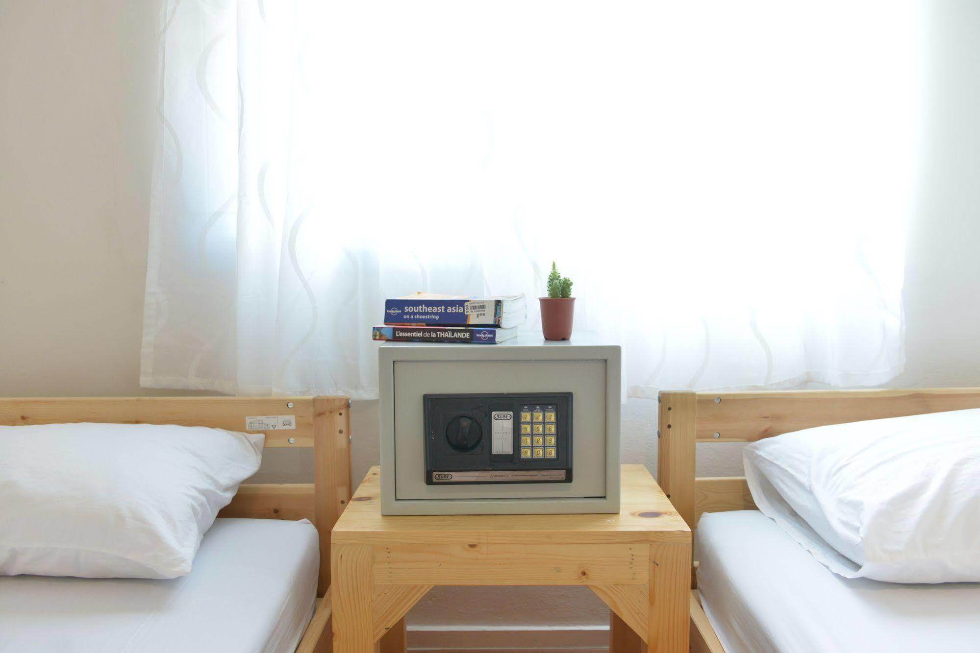 Panpan Hostel Bangkok Ngoại thất bức ảnh