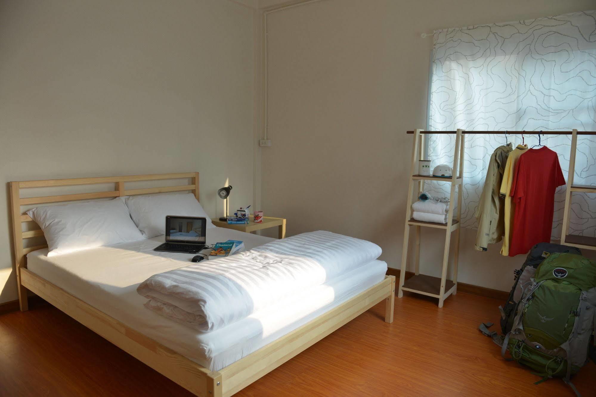 Panpan Hostel Bangkok Ngoại thất bức ảnh