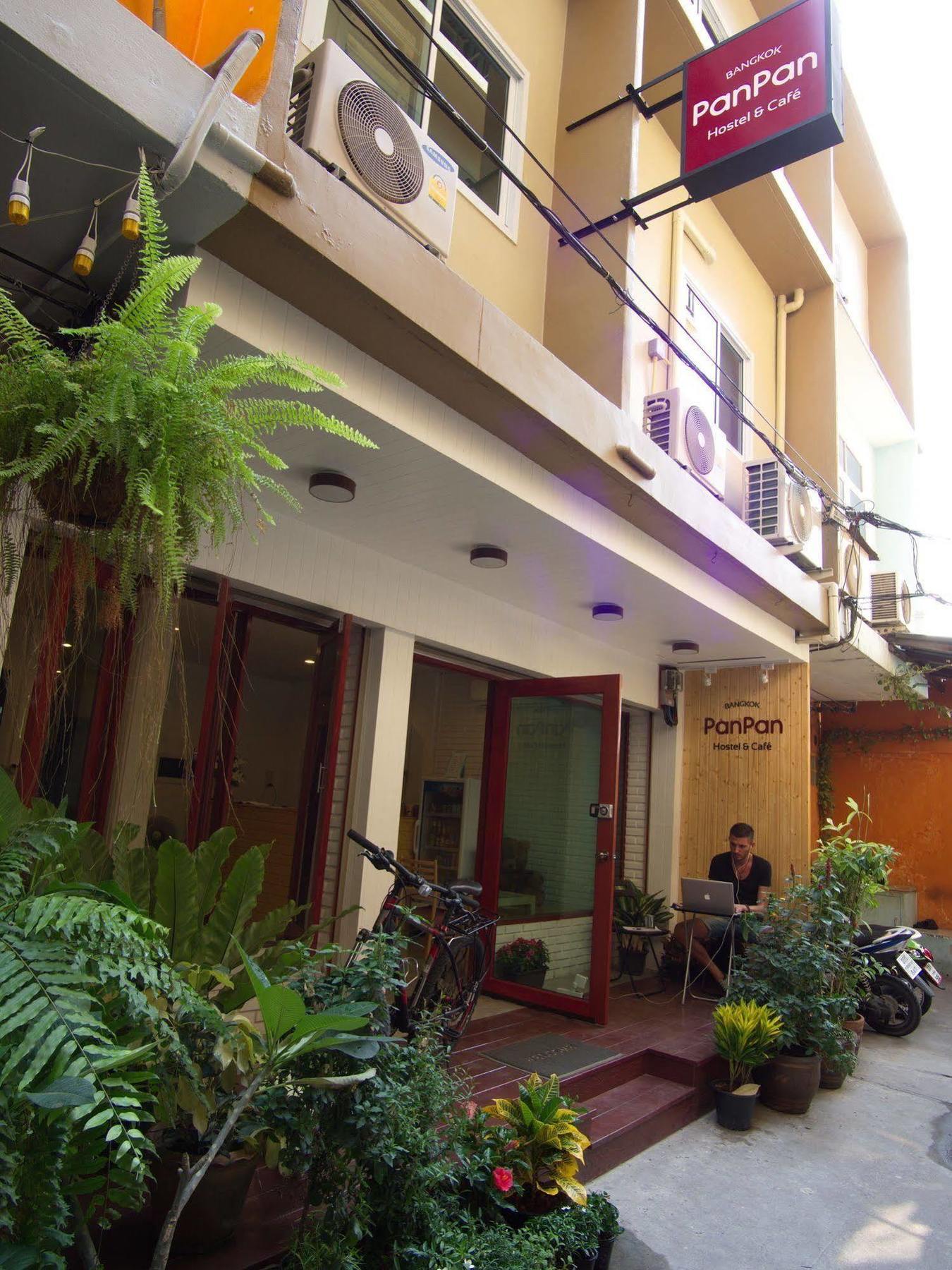 Panpan Hostel Bangkok Ngoại thất bức ảnh